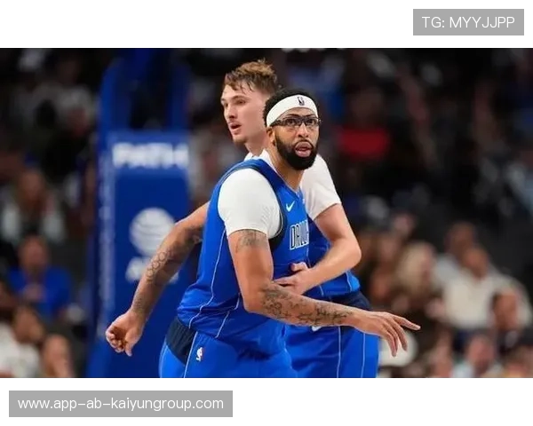 独行侠宣布重建在即，克莱与浓眉或被列入交易名单