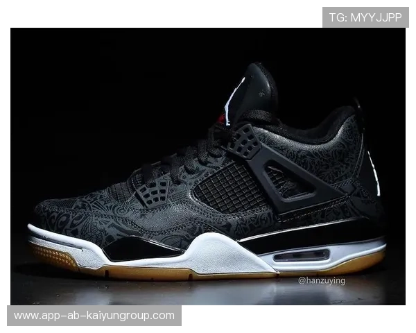 足球赛事官方周边限量发售引发抢购潮，足球周边哪有得买